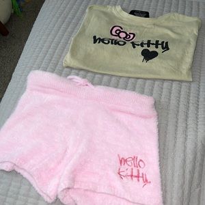 Hello kitty pajama set